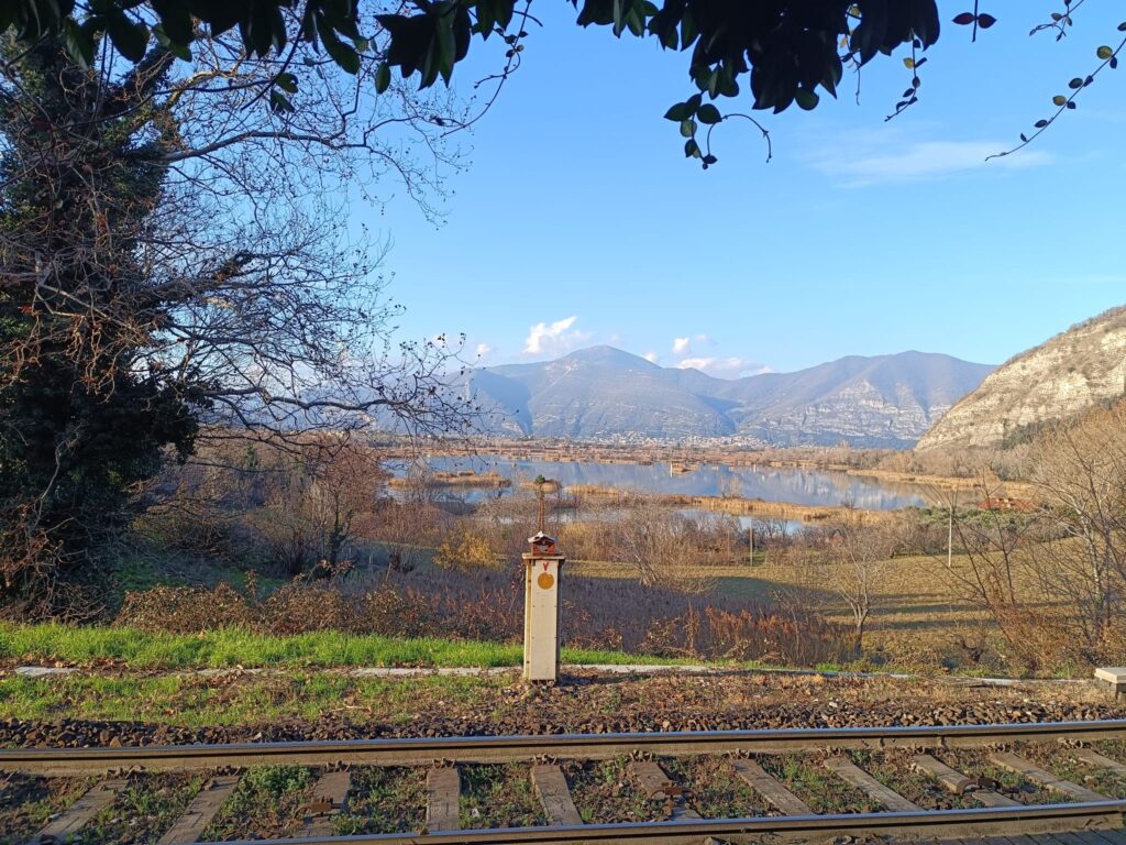 vista sulle torbiere del lago d'Iseo, panoramica della Franciacorta
